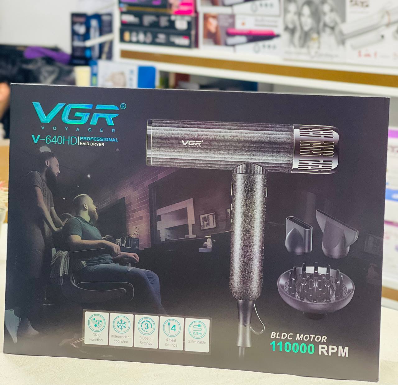 سشوار حرفه ای وی جی آر مدل V-640HD